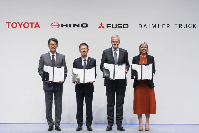 Hino Perkuat Produksi Lokal di Indonesia, Hino 300 dan Hino 500 Makin Diminati Pelaku Usaha
