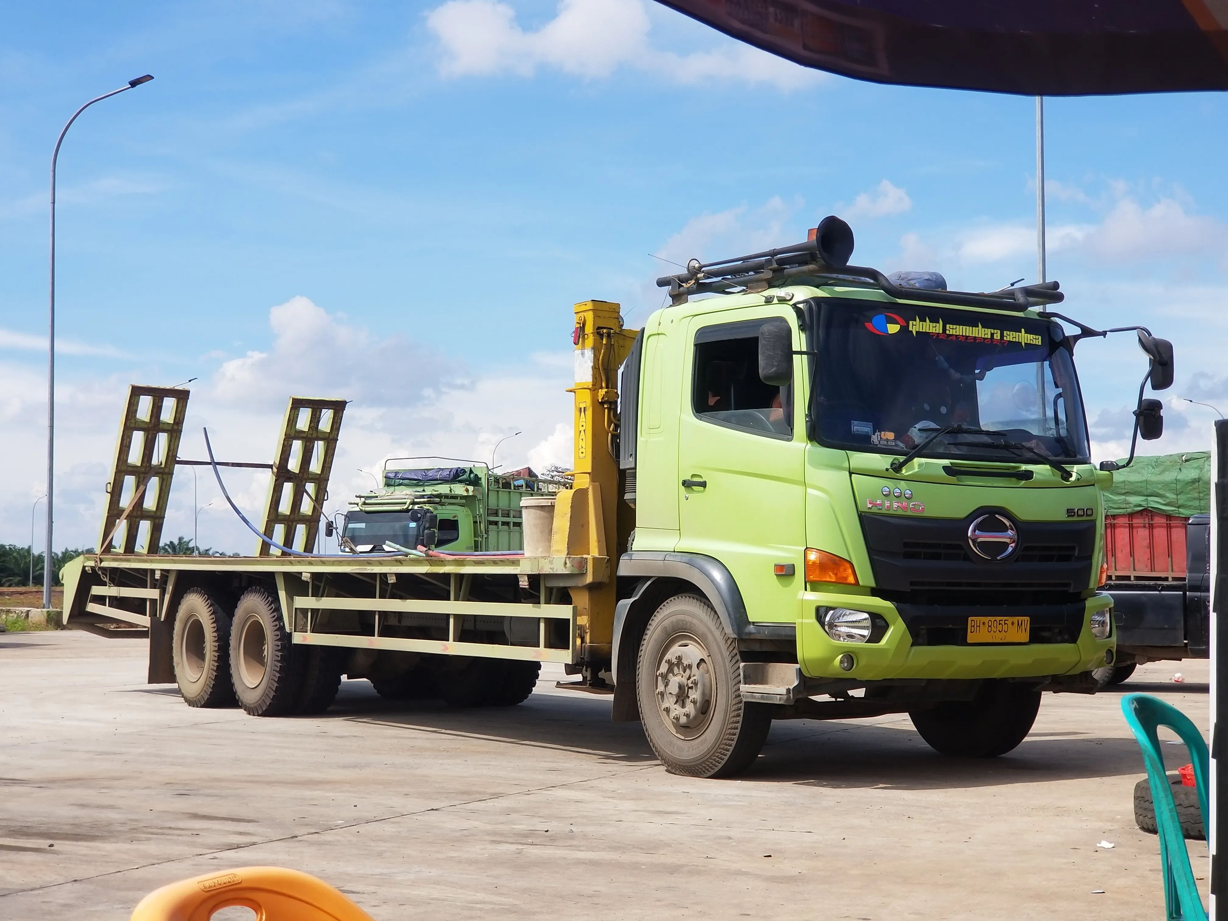 Tips Memilih Hino 500 dan Hino Ranger yang Tepat untuk Bisnis Logistik