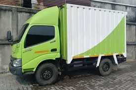 Harga Box Besi Hino 115 SD: Karoseri yang Lebih Kokoh untuk Distribusi Perusahaan